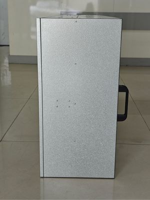 1220*620*350 mm 作業エリア サイズ フィルタリングとガラス繊維フィルター材料のラミナールフローフット