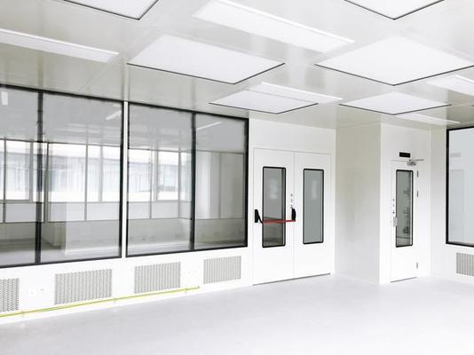 建設効率 30% 向上、エア交換率 100 のクリーンルーム実験設備